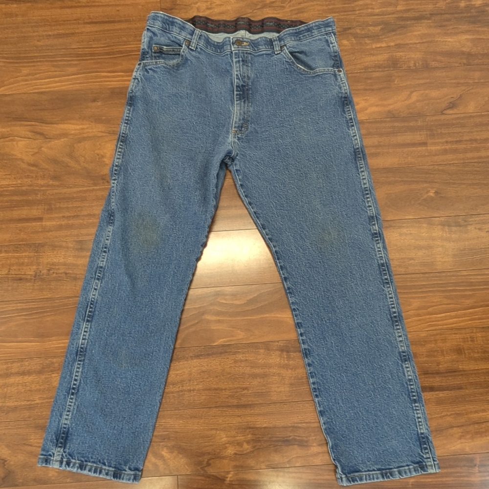 Men's Wrangler Blue Jeans - Picture 10 of 12